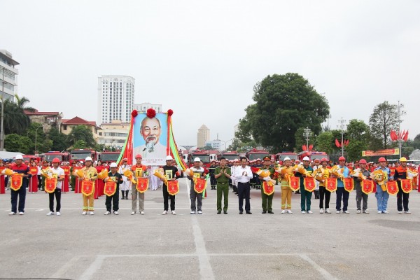 Tổ chức thành công Hội thi nghiệp vụ chữa cháy và cứu nạn, cứu hộ “Tổ liên gia an toàn phòng cháy, chữa cháy” vòng 2, khu vực 1