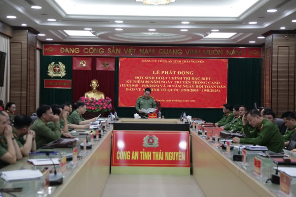 Toàn cảnh Lễ phát động.