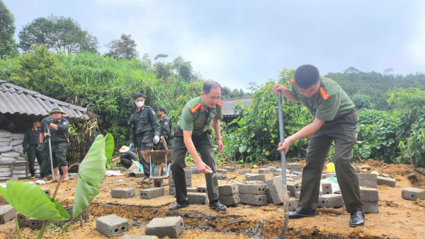 Phòng An ninh nội địa, Công an tỉnh Thái Nguyên tổ chức các hoạt động tri ân người có công, chung tay xóa nhà dột nát