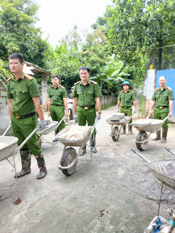 Cán bộ, chiến sĩ Công an xã Phong Quang