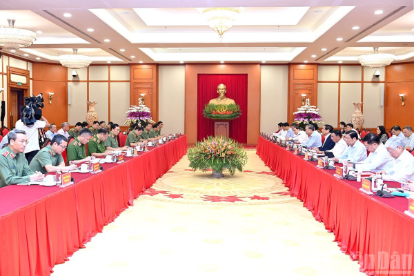Tổng Bí thư Tô Lâm chủ trì cuộc làm việc của Bộ Chính trị với Ban Thường vụ Đảng ủy Công an Trung ương