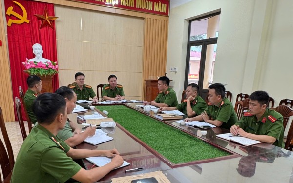 ẢNH 1   AN NINH