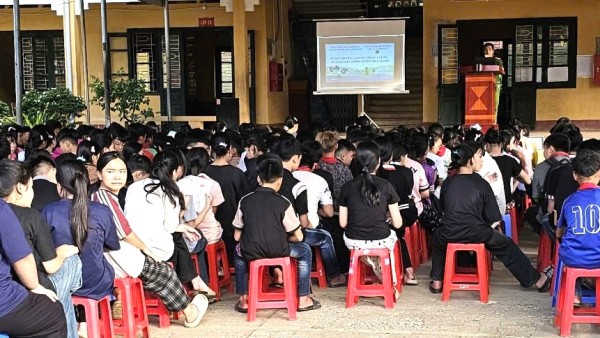 Cax Hiệp Lực tuyên truyền giao thông