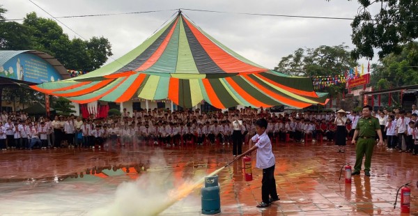 Lan tỏa kỹ năng an toàn phòng cháy cho gần 2.000 người