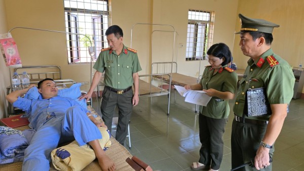 Có 9 cán bộ, chiến sĩ Công an tỉnh Thái Nguyên bị thương khi hỗ trợ, giúp đỡ nhân dân