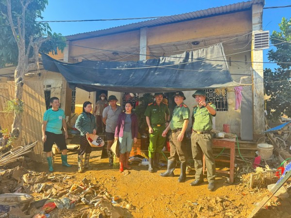 Ảnh sếp Huy