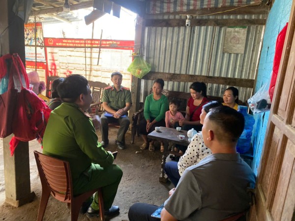Công an xã Cao Minh chủ động đưa pháp luật đến gần hơn với người dân vùng đồng bào dân tộc thiểu số