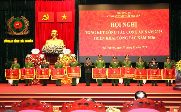 Phát huy thành tích đã đạt được, quyết tâm bảo đảm an ninh, trật tự, bảo vệ tuyệt đối an toàn các sự kiện trọng đại của đất nước