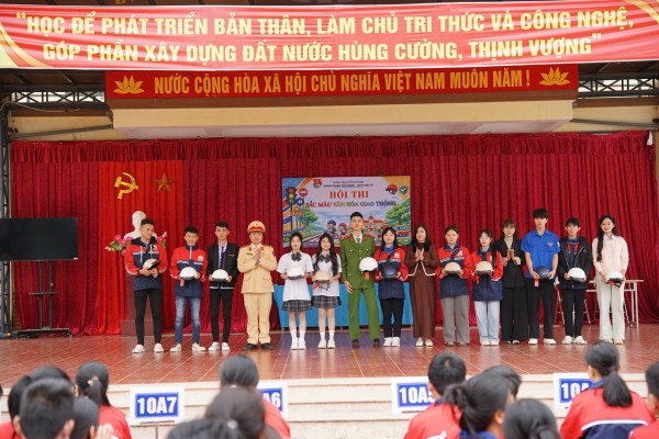 28 12 2025 HỘI THI an toàn giao thông (7)