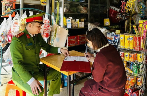 Ảnh 2 vè tuyên truyền phòng, chống Pháo nổ