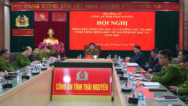 Tổng kết công tác đặc xá và công tác tái hòa nhập cộng đồng đối với người được đặc xá năm 2025
