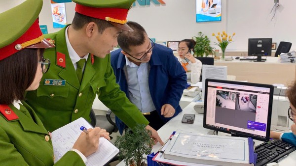 Phòng ngừa tội phạm trộm cắp, cướp tài sản tại các ngân hàng, tiệm vàng, bạc, đá quý và cửa hàng tiện ích