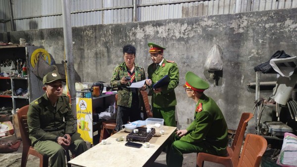 Công an xã Đồng Hỷ tăng cường kiểm tra cư trú trên địa bàn