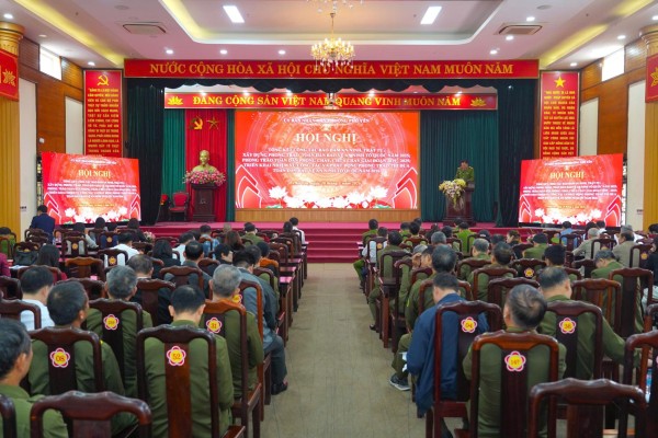 Phát động phong trào thi đua “Toàn dân bảo vệ ANTQ” năm 2026” tại phường Phổ Yên