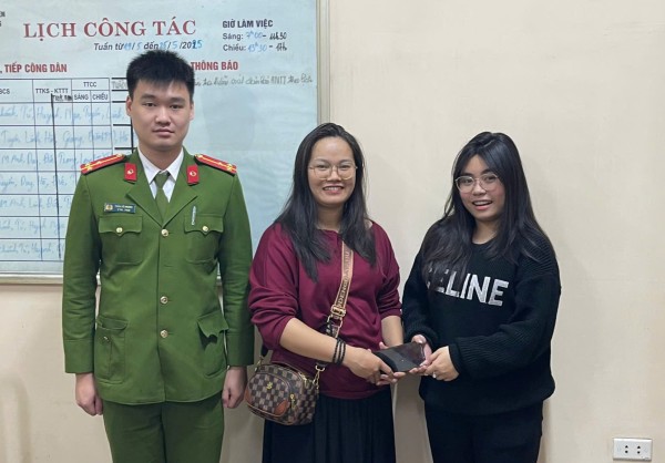 tra điện thoại sua