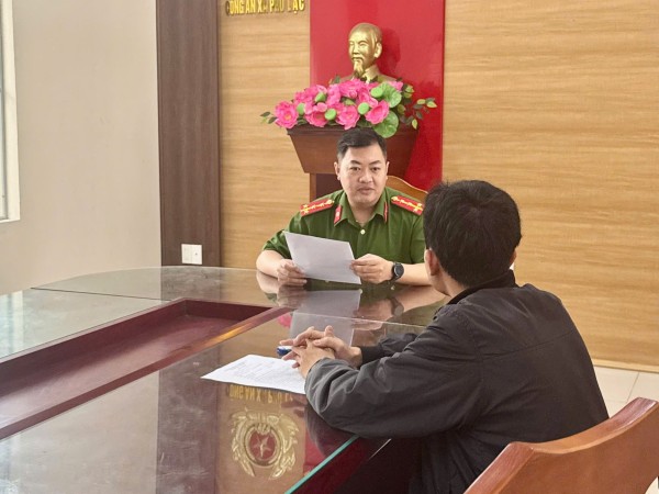 Công an xã Phú Lạc: Xử lý trường hợp nhập cảnh trái phép