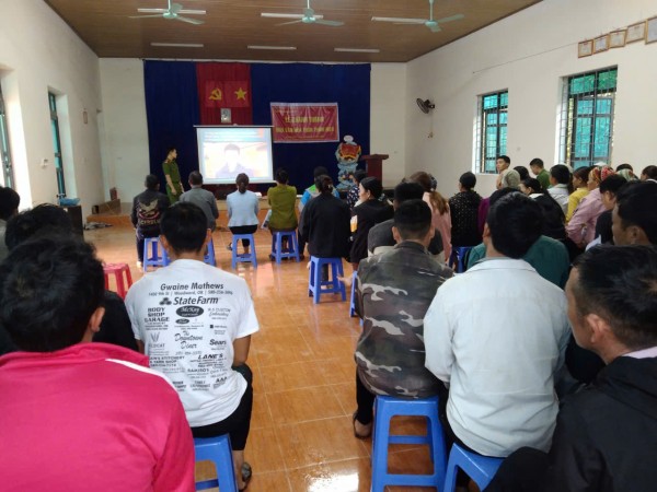 Nghiên Loan