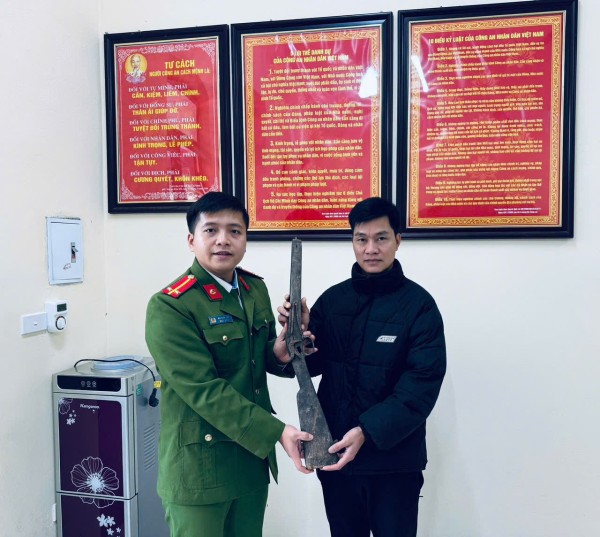 Tăng cường tuyên truyên về quản lý, sử dụng vũ khí, vật liệu nổ, công cụ hỗ trợ và pháo