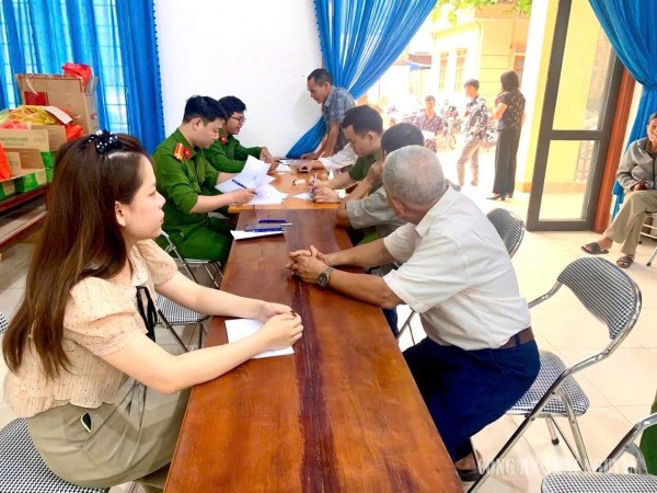 Thu nhận mẫu ADN  La hiên