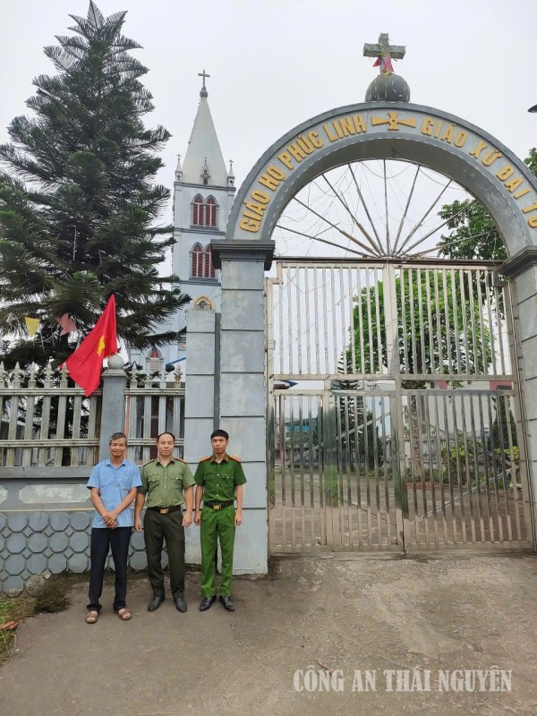 Treo Cờ TQ An Khánh