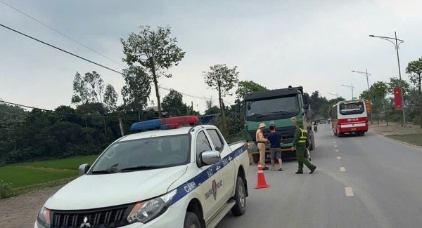 Công an phường Bách Quang phối hợp xử lý nghiêm các trường hợp.gây mất TTATGT