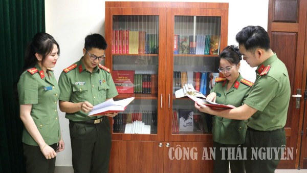 Xây dựng “Tủ sách pháp luật” và lan tỏa văn hóa đọc