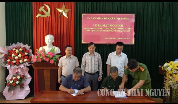 Trưởng dòng họ ký cam kết quyết tâm xây dựng dòng họ không ma túy.