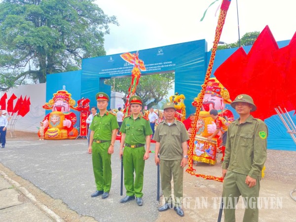 Ảnh 1 Quân Chu