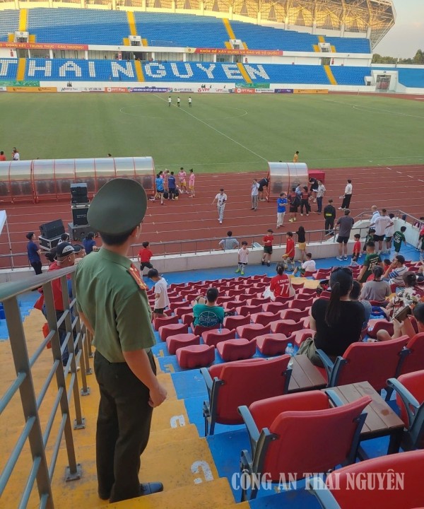 PA02 giải bóng nữ