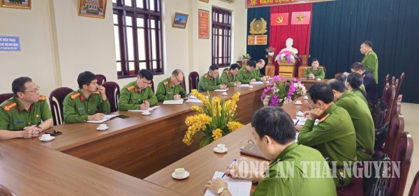 Kiểm tra việc chấp hành các quy định của pháp luật trong công tác quản lý, thi hành tạm giữ, tạm giam