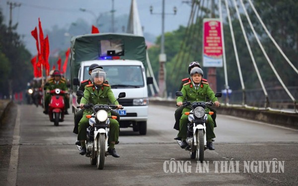 Ra quân tuyên truyền đảm bảo ANTT, ATGT không lấn chiếm lòng đường, vỉa hè