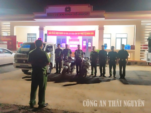 Công an xã triển khai tuần tra, kiểm soát trên địa bàn