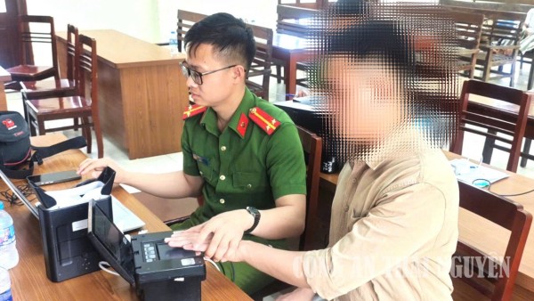 Thu nhận hồ sơ cấp căn cước cho phạm nhân được đề nghị đặc xá năm 2026.