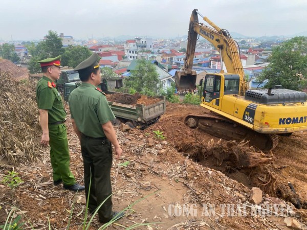 Bảo đảm an ninh, trật tự quá trình thi công Dự án khắc phục sạt lở khu vực đồi ông Đống, phường Phan Đình Phùng