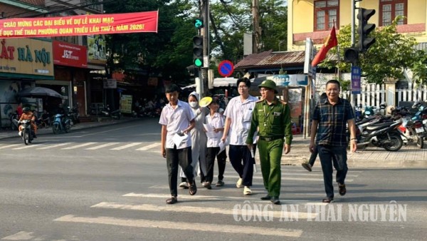 Đảm bảo an ninh, an toàn các điểm thi vào lớp 10 tại phường Quan Triều