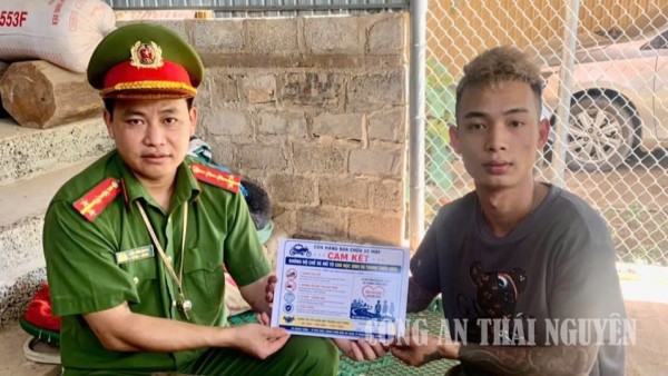 Vận động cơ sở sửa chữa xe mô tô, xe điện ký cam kết không “độ, chế”, thay đổi kết cấu của phương tiện.