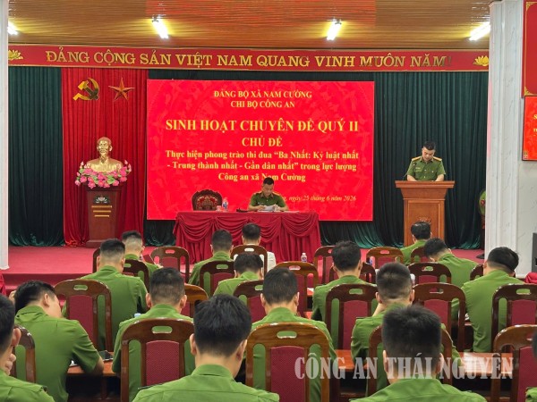 Chi bộ Công an xã Nam Cường sinh hoạt chuyên đề về phong trào thi đua “Ba nhất”