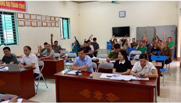 Công an xã Vĩnh Thông tham gia hỗ trợ công tác sắp xếp, tổ chức lại thôn trên địa bàn