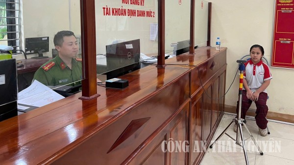 Công an xã Điềm Thụy triển khai chương trình “Thứ bảy vì nhân dân”.