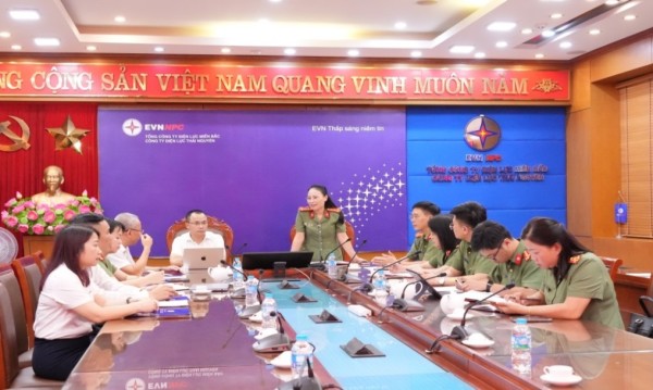 Cục Xây dựng phong trào bảo vệ an ninh Tổ quốc – Bộ Công an kiểm tra thực tế kết quả công tác xây dựng phong trào toàn dân bảo vệ an ninh Tổ quốc tại Công ty Điện lực Thái Nguyên
