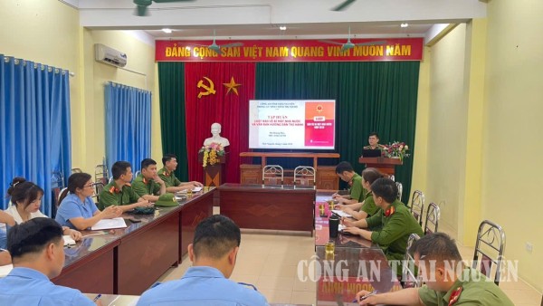 Tập huấn về bảo vệ bí mật nhà nước.