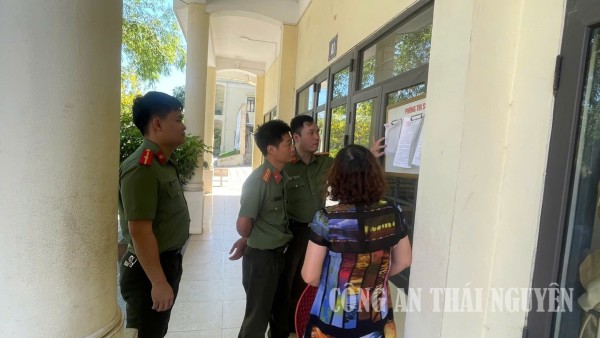 Công an phường Gia Sàng bảo đảm an ninh, an toàn kỳ thi tuyển sinh vào lớp 10