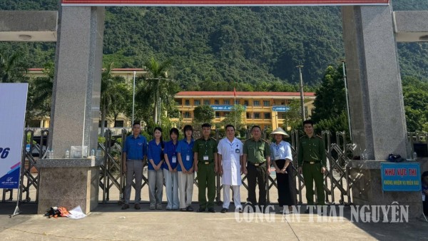 Công an xã Võ Nhai bảo đảm an toàn kỳ thi tuyển sinh vào lớp 10