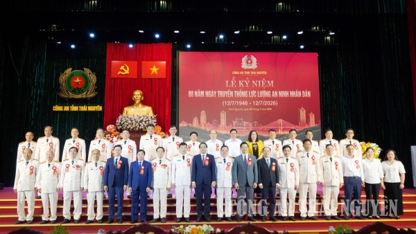 Tiếp nối truyền thống vẻ vang 80 năm, xây dựng thế trận an ninh nhân dân vững chắc trên quê hương cách mạng