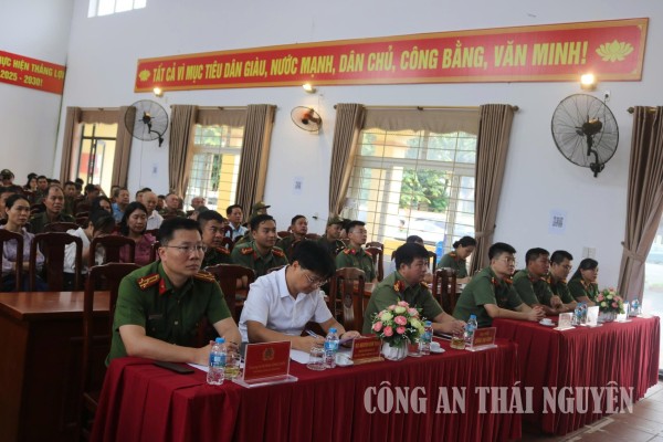 Toàn cảnh ngày hội.