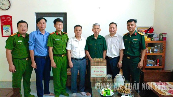 Công an xã Trung Hội tổ chức các hoạt động tri ân nhân kỷ niệm Ngày Thương binh - Liệt sĩ