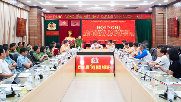 Sơ kết 01 tháng triển khai thí điểm Chiến dịch đào tạo kỹ năng lái xe mô tô, xe gắn máy an toàn