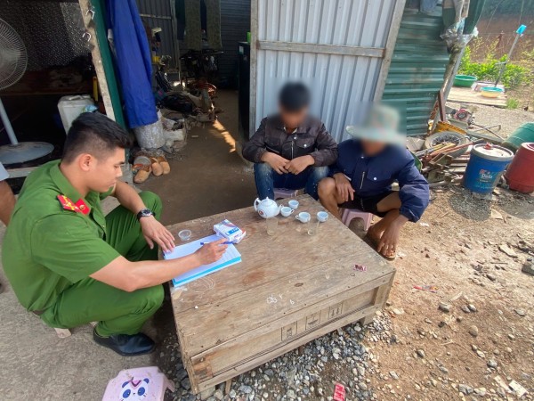 Tăng cường kiểm tra ma tuý tại lán trại, nhà ở công nhân