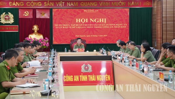 Quán triệt, tập huấn chuyên sâu Luật An ninh mạng và Luật Bảo vệ dữ liệu cá nhân trong Công an nhân dân