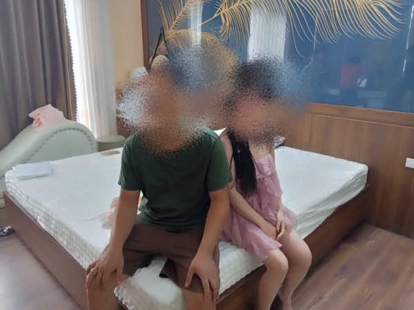 Khởi tố nhóm đối tượng có hành vi “Môi giới mại dâm” qua mạng